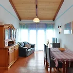 2155 * Ližnjan