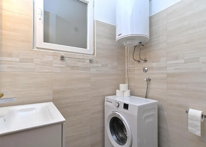 2155 Appartement Ližnjan