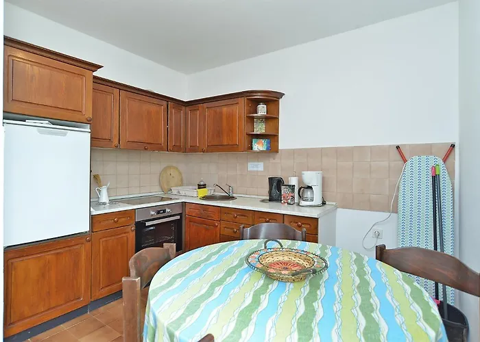 2155 Appartement Ližnjan