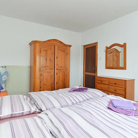 2155 Apartment *